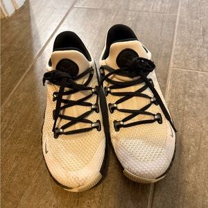 Nike Free Metcon 4 Black and White Athletic Shoes